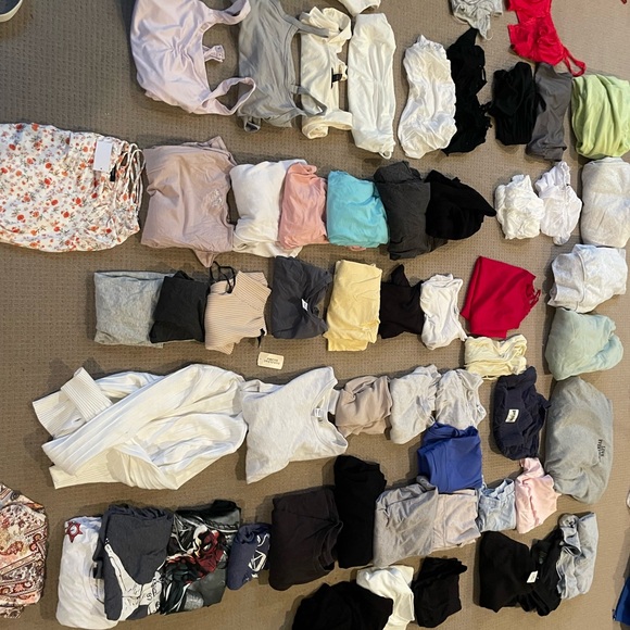 60 PIECE BUNDLE! - Picture 1 of 13